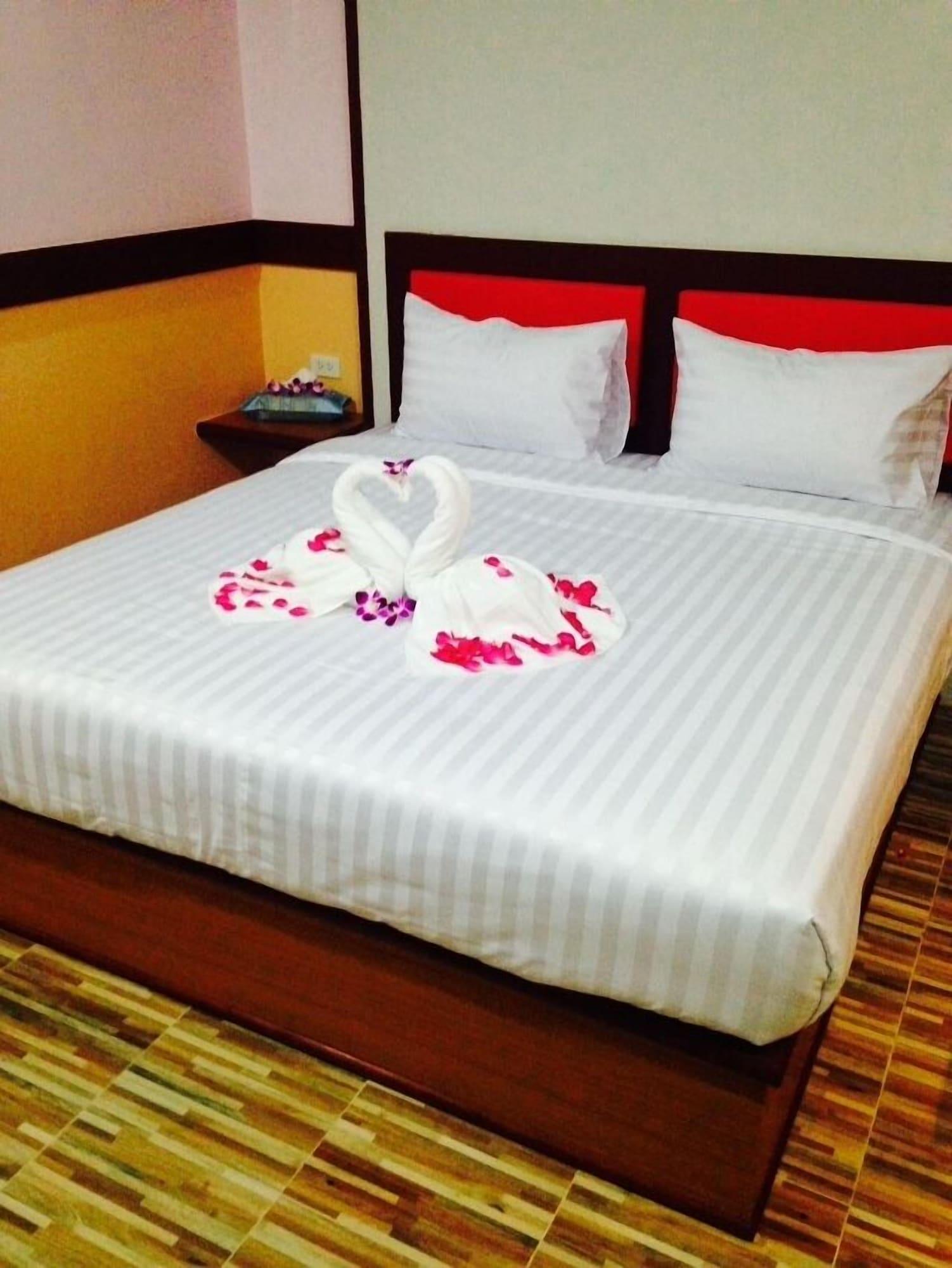 Airport Phuket Garden Resort Таланг Экстерьер фото