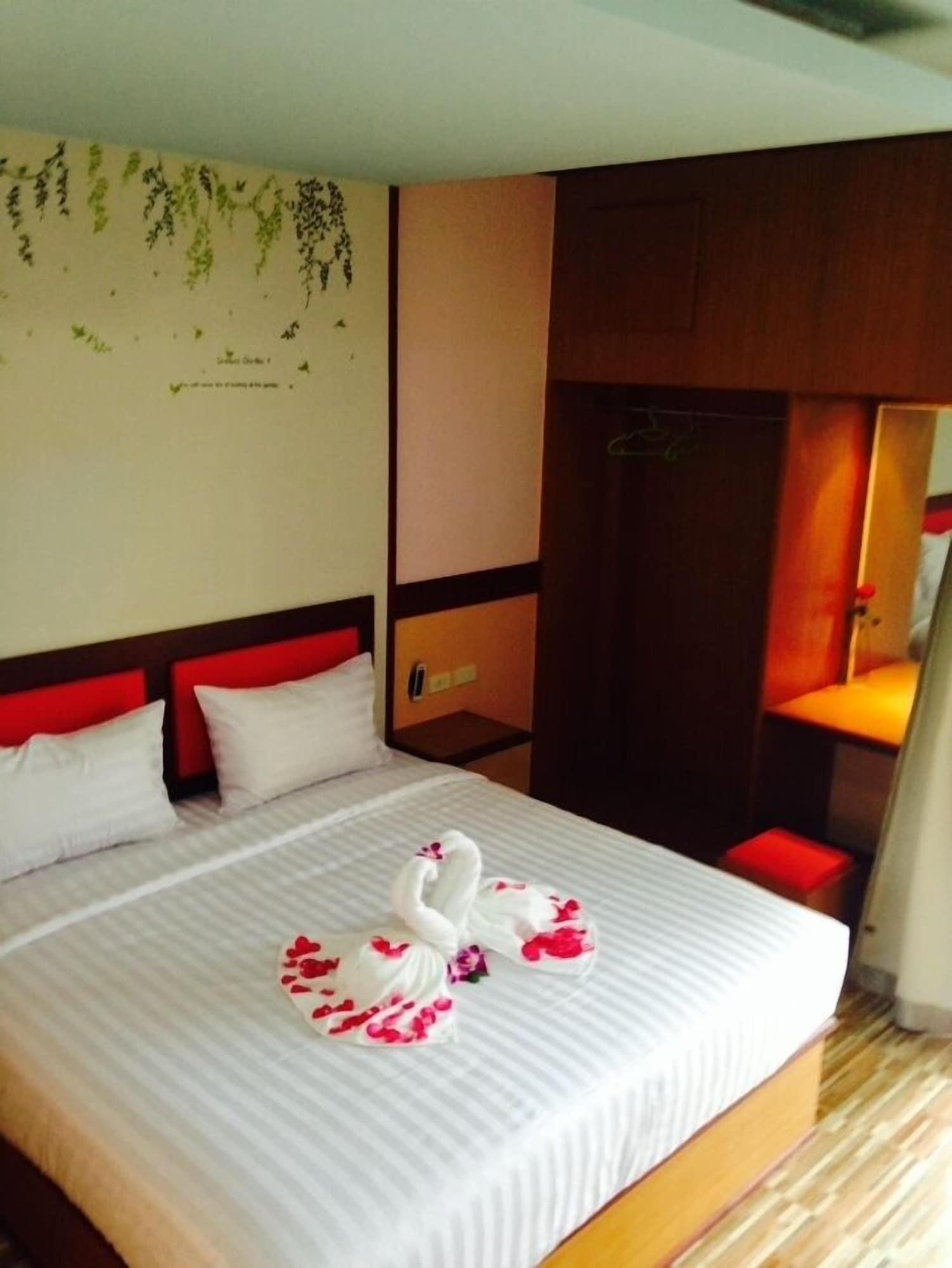 Airport Phuket Garden Resort Таланг Экстерьер фото