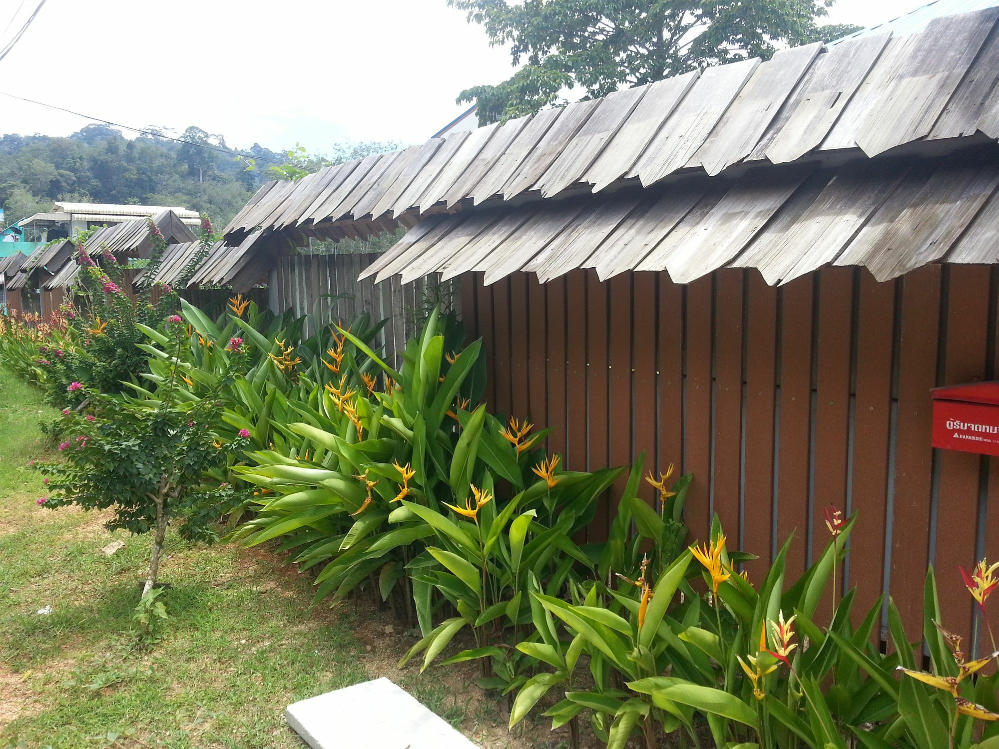 Airport Phuket Garden Resort Таланг Экстерьер фото